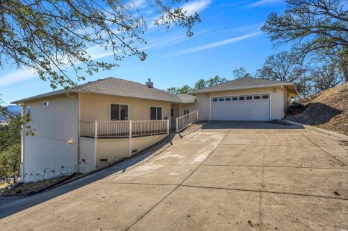 19056 Redbud Rd, Middletown, CA 95467-8647