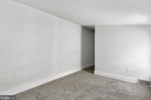 136 East St, Carlisle PA  17013-2515 exterior