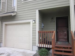 13518 Bush St, Portland, OR 97236-3373