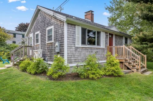 19 Iris Ave, York, ME 03909-6920