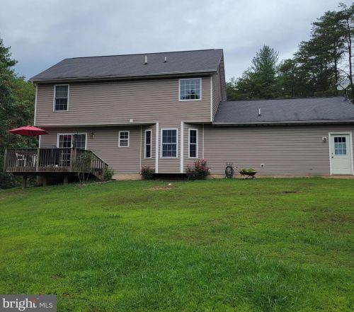 325 Tom Cobert Ln, Berkeley Springs, WV 25411-7160