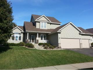1704 Windsor Dr, Prior Lake, MN 55379-8072