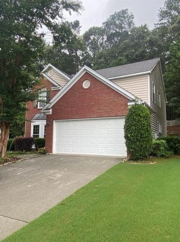 2410 Kirkstone Dr, Buford, GA 30519-6931