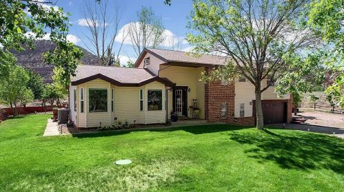 66 Gunsmoke Pass, Kanab, UT 84741-3003