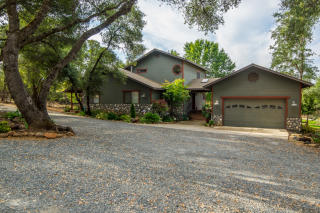 9575 Cramer Rd, Auburn, CA 95602-9216