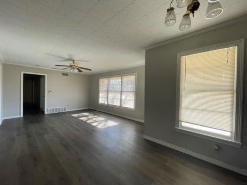 4341 Cummings Dr, Fort Worth TX  76180-8619 exterior