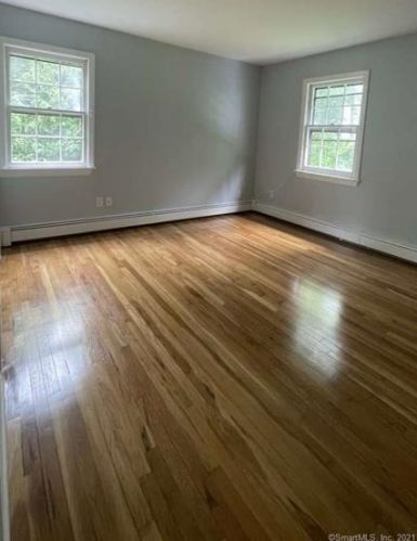 6 Steeple Top Rd, Norwalk CT  06853-1039 exterior