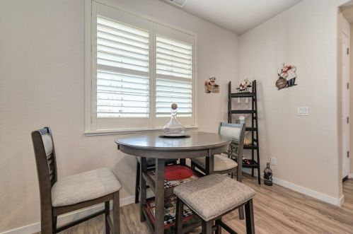 5712 Freestone Dr, Arboga CA  95901-8701 exterior