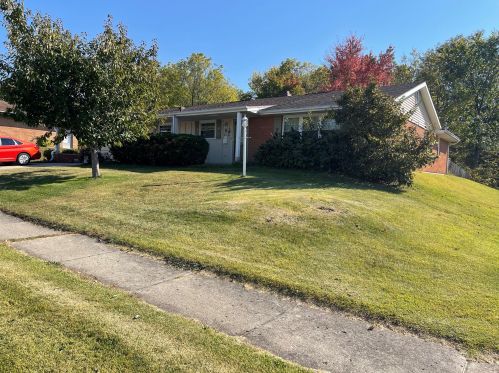 3155 Meadow Wood Dr, Springfield, OH 45505-2940