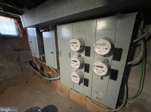 525 22nd St, Philadelphia PA 19130-3130 exterior