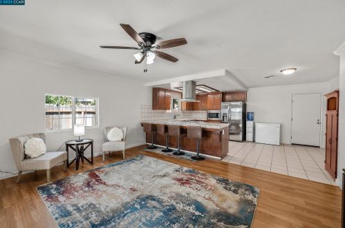 6120 Chickasaw Ct, Manteca CA  95336-2557 exterior