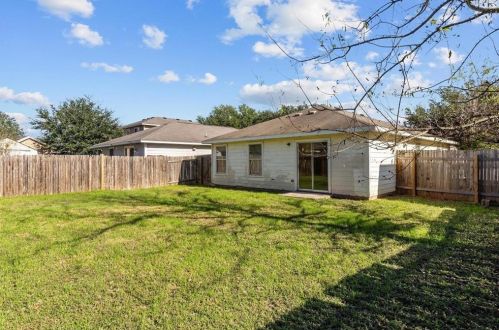 3206 Crownover St, Austin TX  78725-4755 exterior