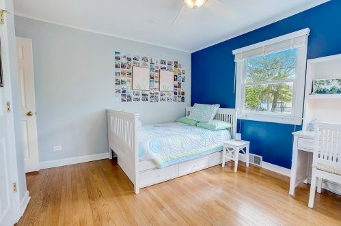 1550 Hawthorne Pl, Bannockburn IL  60015-2008 exterior