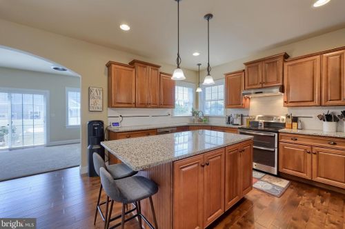 541 Prince George Dr, Lancaster PA 17601-8801 exterior