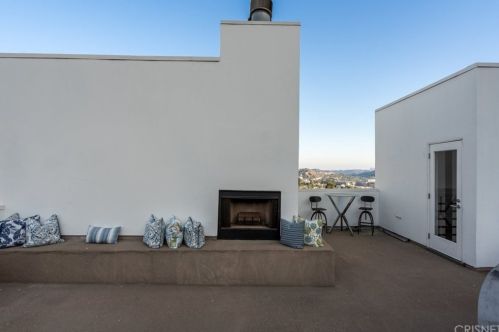 1652 Gladys Dr, Glendale CA  91206-1616 exterior