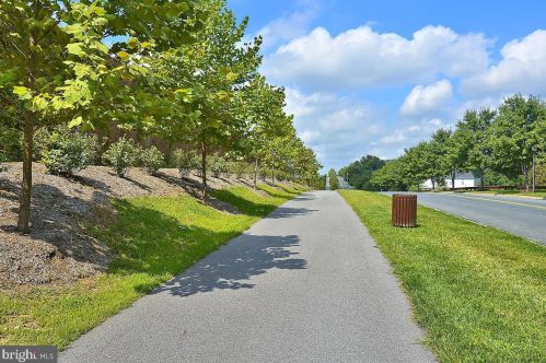 5 London Brg Ct, Silver Spring MD 20906-5713 exterior