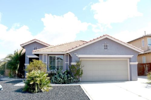 14783 Snapdragon Ln, El Mirage, CA 92301-6079