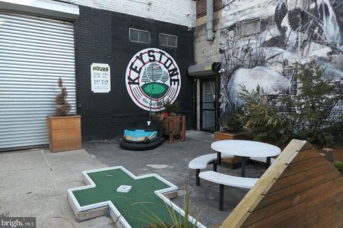 1600 Bodine St, Philadelphia PA 19122-0030 exterior