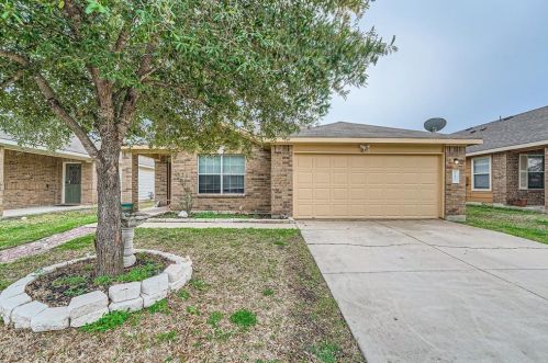 17921 Prairie Verbena Ln, Webberville, TX 78621-6021