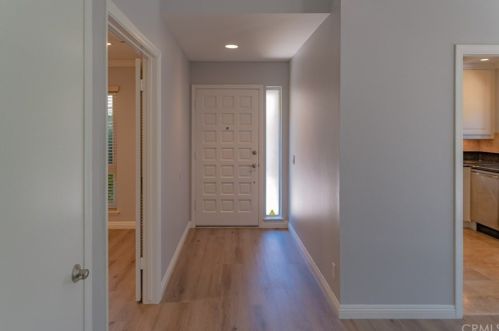 7 Nutwood, Irvine CA  92604-3270 exterior