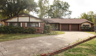 2804 48th St, Tulsa, OK 74105-5311