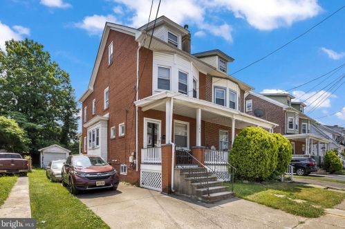 346 Berwyn Ave, Trenton, NJ 08618-2526