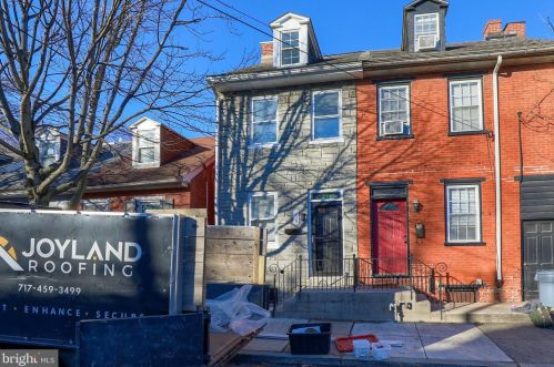 235 Walnut St, Lancaster PA  17602-2342 exterior