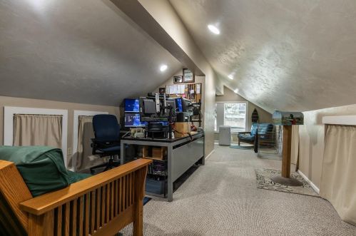 11897 Rainbow Dr, Truckee CA  96161-2729 exterior