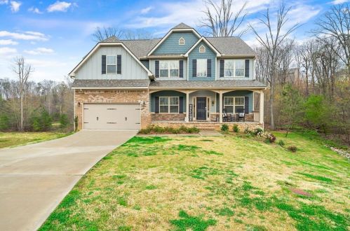19 Four Feathers Ln, Rydal, GA 30171-1697