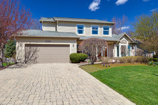 1239 Ardmore Dr, Naperville, IL 60540-0303