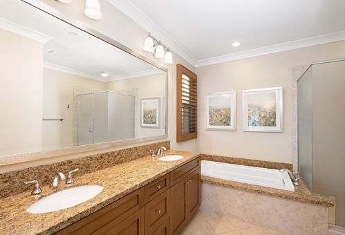 210 Kempton, Irvine CA  92620-2154 exterior