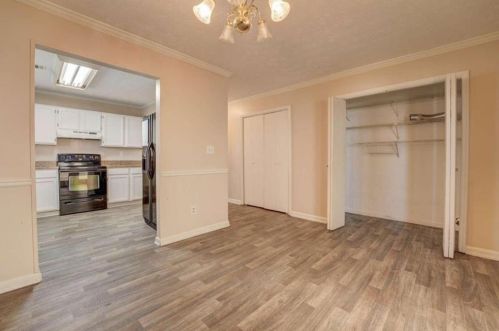 1740 Rdg Ct, Conyers GA  30013-1726 exterior