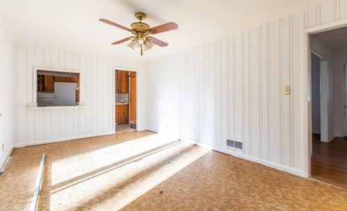 1879 Audubon Dr, Atlanta GA  30329-2706 exterior