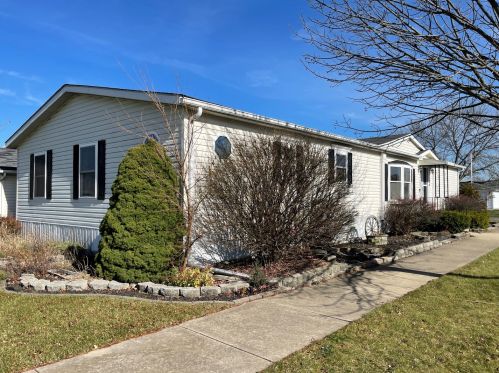 386 Buttercup Ln, Matteson, IL 60443-2872