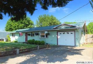 2811 Acorn St, Lebanon OR  97355-1614 exterior