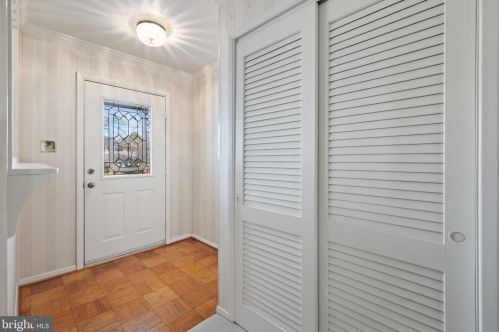 5209 Light St, Springfield VA  22151-2522 exterior