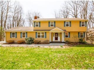 18 Buck Hill Rd, Huntington, CT 06484-5317
