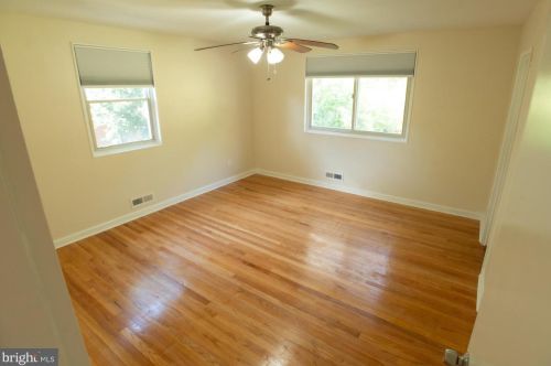 402 Burnt Mills Ave, Silver Spring MD 20901-4505 exterior