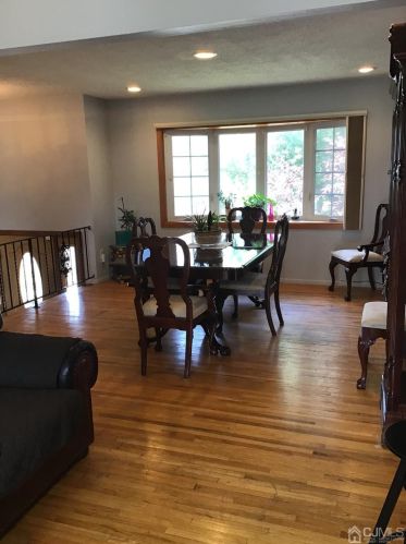 73 International Ave, Piscataway, NJ 08854-5329