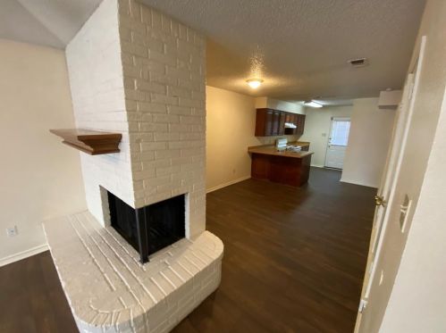 6266 Canyon Cir, Fort Worth TX  76133-4434 exterior