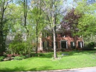 1063 Hunters Path, Lancaster, PA 17601-1745