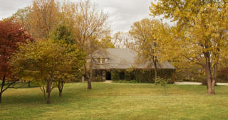 25100 Timberlake Trl, Lake Winnebago, MO 64034-8918