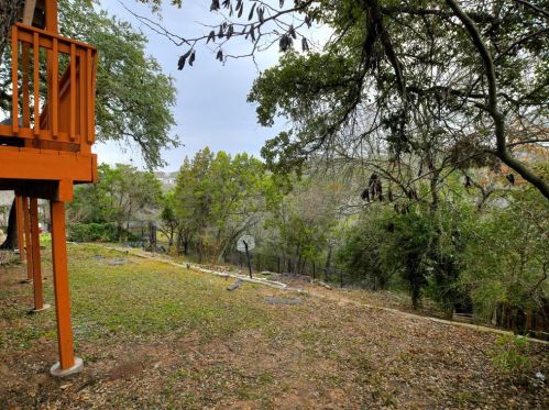 1714 Ben Crenshaw Way, Austin TX  78746-6121 exterior