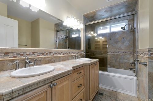 3585 Windstorm Way, Riverside CA  92503-4506 exterior