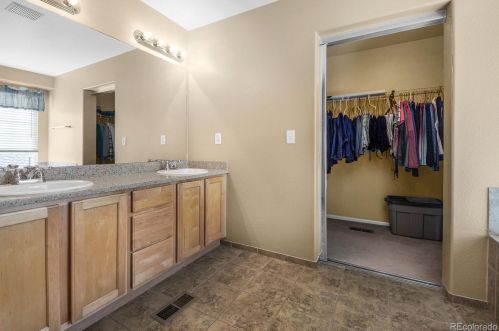 5054 Gold Bug Way, Aurora CO 80016-4264 exterior