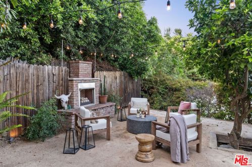 1520 Columbia Dr, Glendale CA  91205-3508 exterior