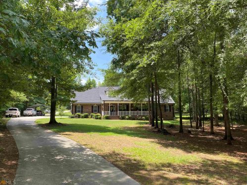 164 Strickland Pasture Rd, Jackson, GA 30233-4027