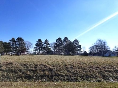 440 Coldspring Dr, Varna, IL 61375-9569