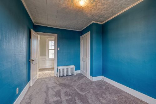 426 Emerson St, Vandergrift PA  15690-1520 exterior