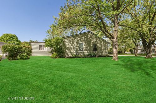 2720 Campbell St, Joliet, IL 60435-6452